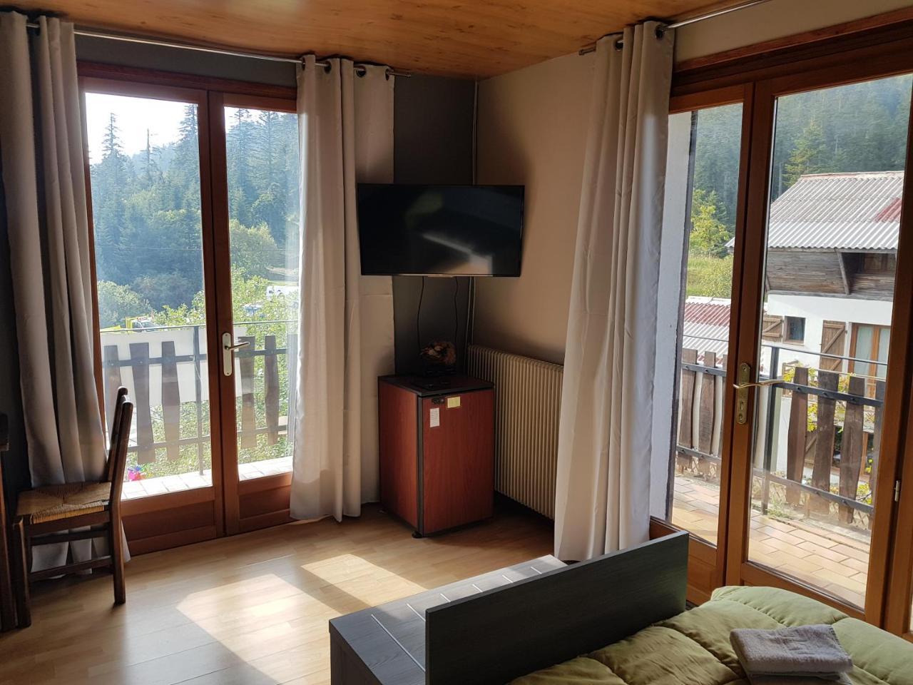 Hotel Les Chamois La Bollène-Vésubie Exterior foto